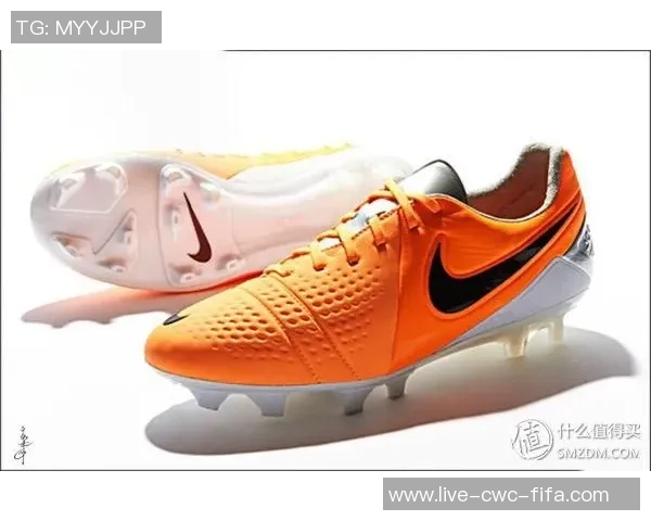 选择最佳Nike足球鞋的指南与推荐适合不同场地和需求的款式分析